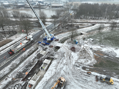 Drohnenaufnahme einer Baustelle im Gewerbegebiet