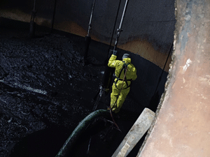 Mensch im Faulturm